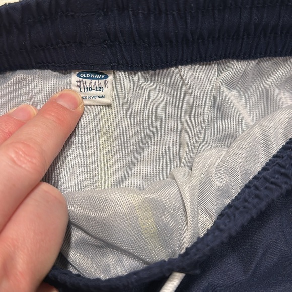 3/$25 old navy swim trunks size 10-12 large - Picture 2 of 3